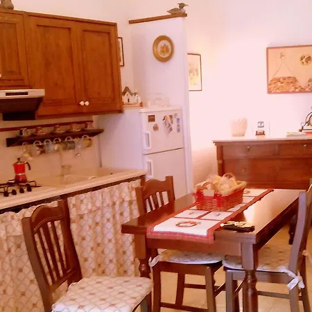Miratrulli Apartment & Trullo Dell'Aia Alberobello Room photo